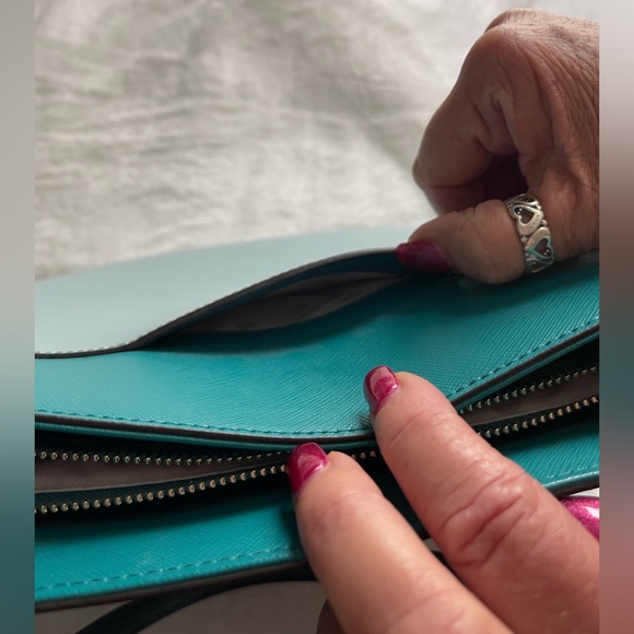 Kate Spade large Tote - Picture 6 of 7